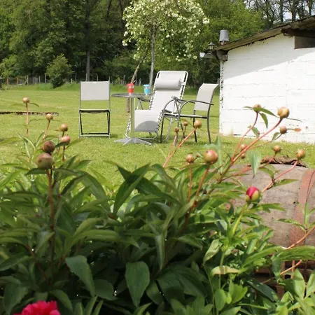 Saint-quentin-sur-charente, 4 Pieces, 6 Personnes - Fr-1-653-13 Ferienhaus