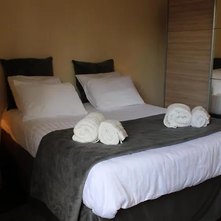 Saint-quentin-sur-charente, 4 Pieces, 6 Personnes - Fr-1-653-13 Ferienhaus Saint-Quentin-sur-Charente
