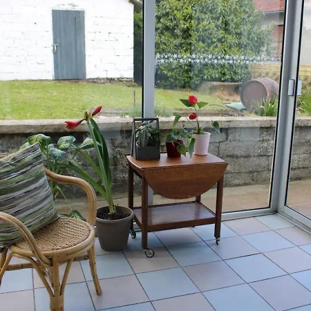 Saint-quentin-sur-charente, 4 Pieces, 6 Personnes - Fr-1-653-13 *