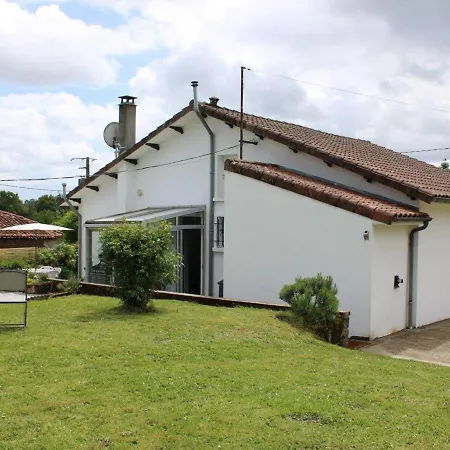 Saint-quentin-sur-charente, 4 Pieces, 6 Personnes - Fr-1-653-13 Ferienhaus Saint-Quentin-sur-Charente
